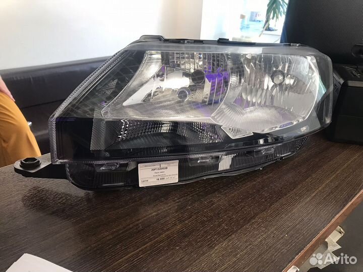 Фара левая Skoda Rapid 2013 арт. 20F132052B