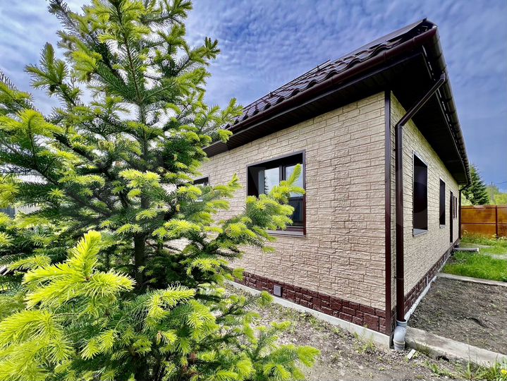 Дом 137,4 м² на участке 4 сот.