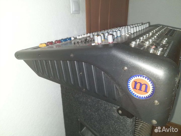 Комплект профессиональной музыкальной аппаратуры