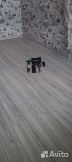 Укладка напольных покрытий