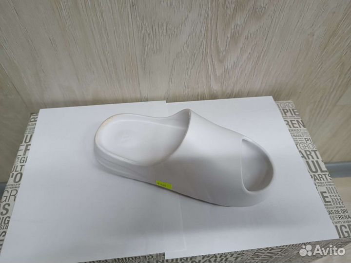 Шлепки adidas yeezy slide