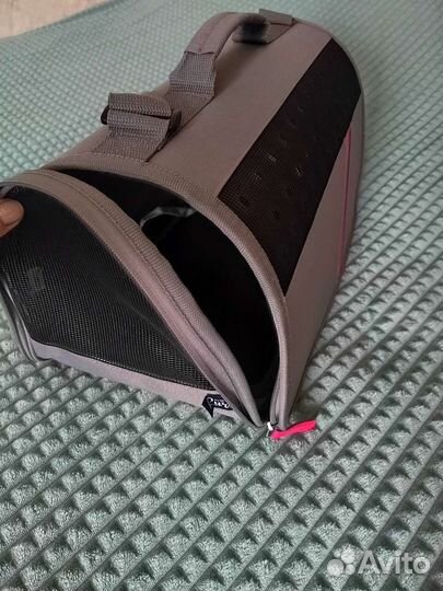 Переноска для кошек и собак