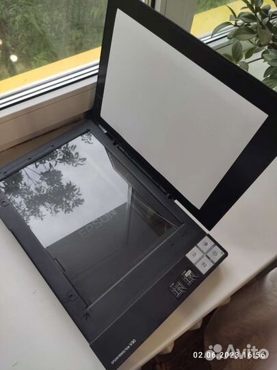 Сканер планшетный А4 epson Perfeçtion V30, б/у