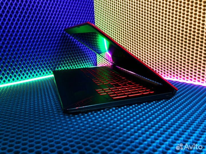 Б/у игровой ноутбук Asus Geforce GTX/RTX/IPS