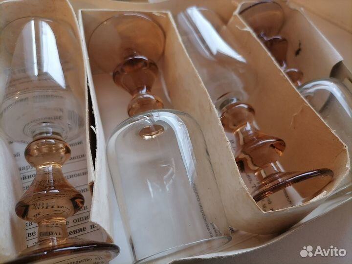 Набор рюмок на высокой ножке.ссср