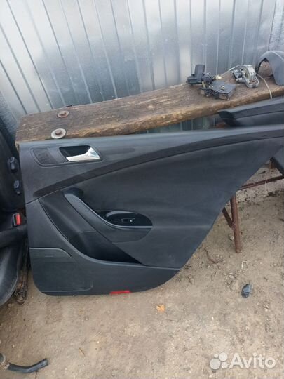 Обшивка двери задняя лев и пр Volkswagen Passat b6