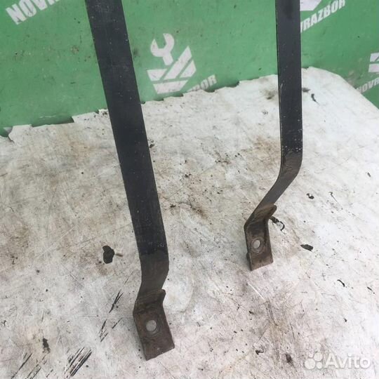 Лента крепление бензобака Вольво C40