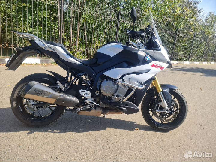 BMW S1000XR