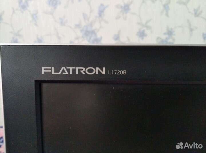 Монитор LG Flatron L 1720B