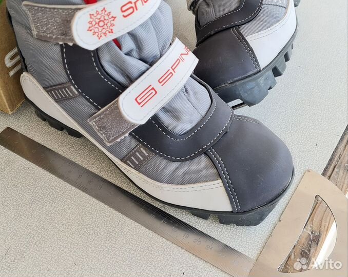 Лыжные ботинки spine