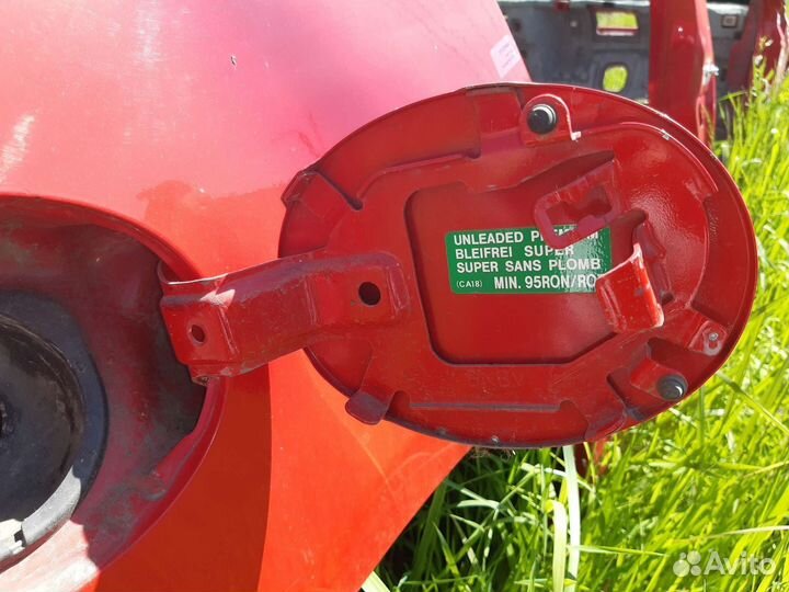 Лючок бензобака Mazda 3 bk