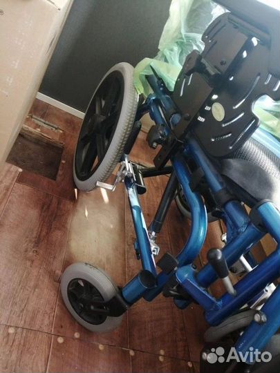 Инвалидная коляска складная бу