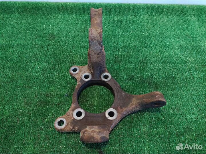 Кулак передний правый Toyota RAV4 A30 2007