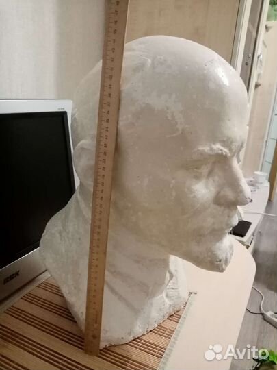 Бюст Ленина большой