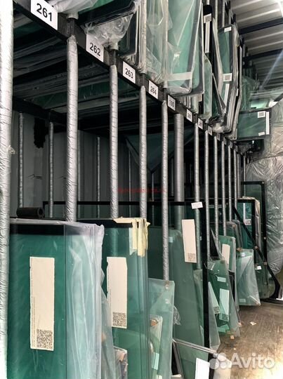 Стекло лобовое нижнее для Caterpillar 330Dl