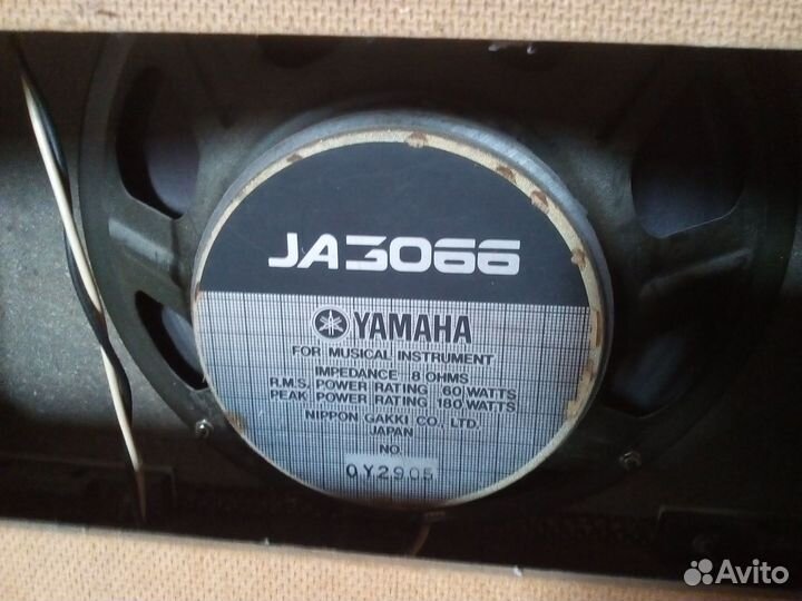 Гитарный комбоусилитель yamaha