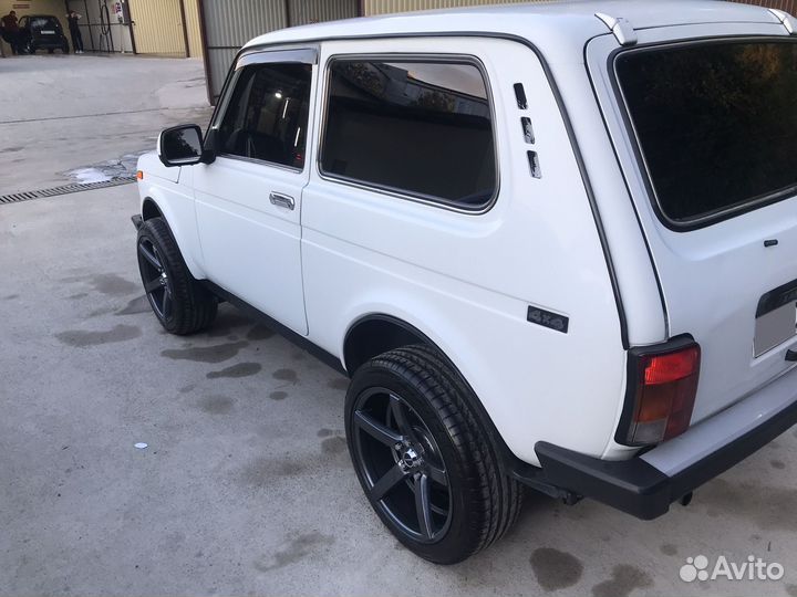 LADA 4x4 (Нива) 1.7 МТ, 2011, 150 000 км