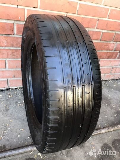 Continental ContiPremiumContact 5 215/60 R16