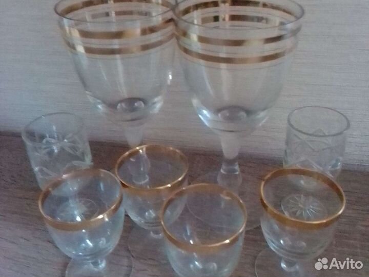 Банки, бутылки,рюмки, стопки