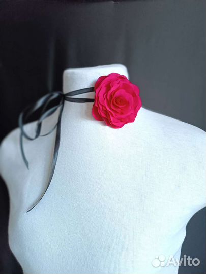 Чокер-цветок ручной работы