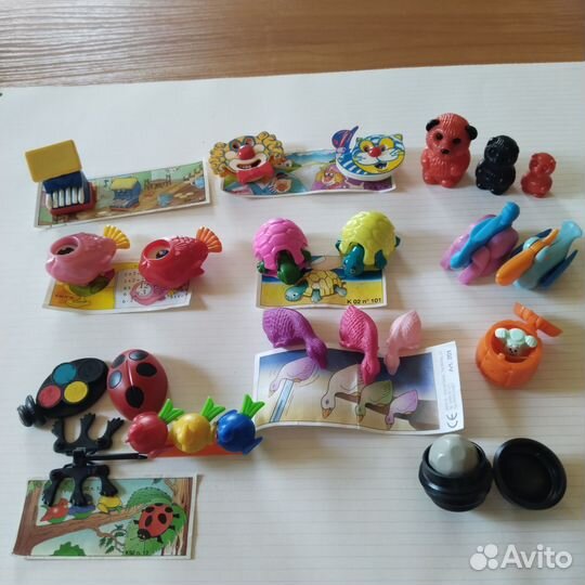 Игрушки из киндера 90хг. Мыши в домиках. Раритет