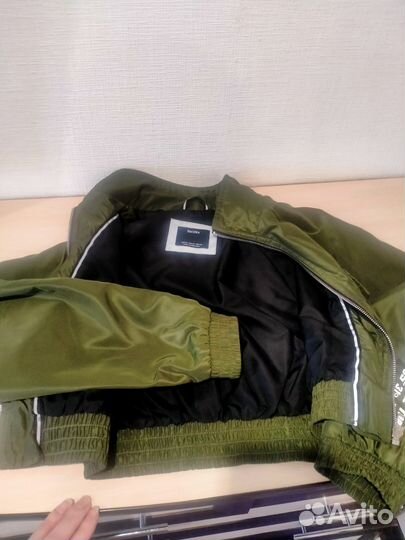 Ветровка женская