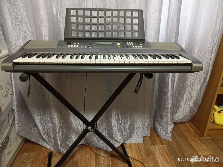 Синтезатор yamaha psr r300