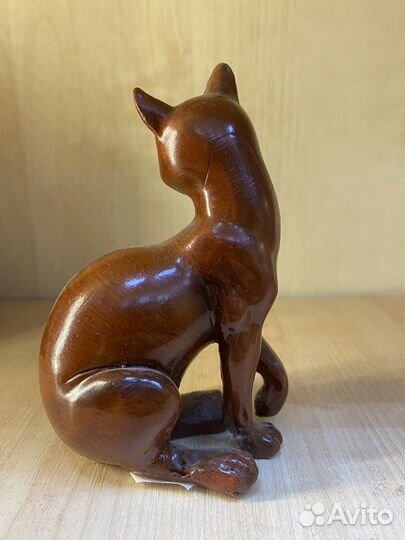 Фигурка кошка