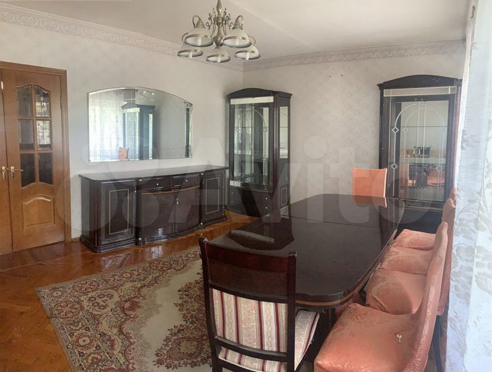 4-к. квартира, 92,7 м², 2/5 эт.