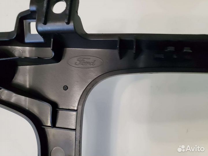 Рамка магнитолы Форд S-Max