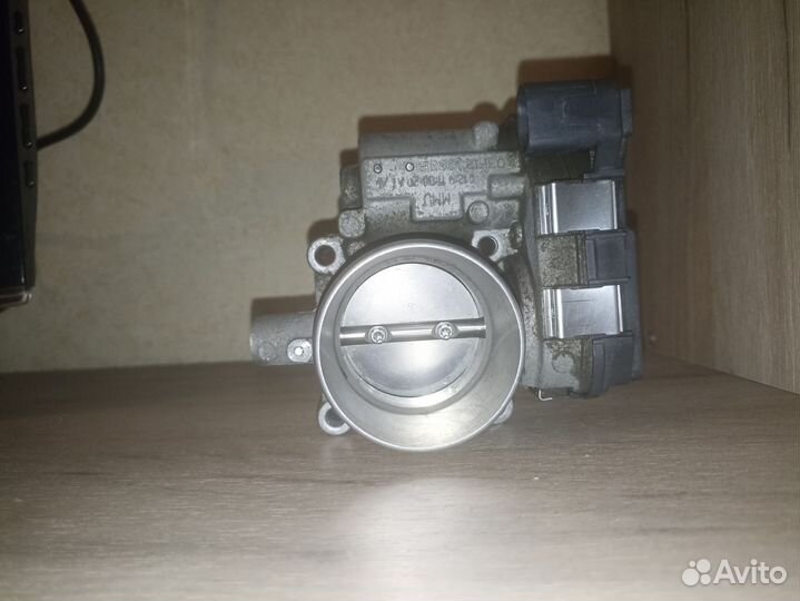 Дроссельная заслонка volkswagen 03F133062B