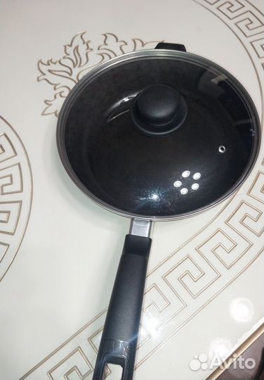 Чугунная сковорода