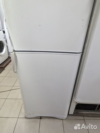 Холодильник Indesit C 132 G