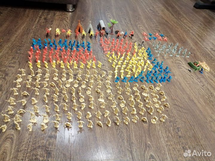 Солдатики 1/72 индейцы ковбои иностранный легион
