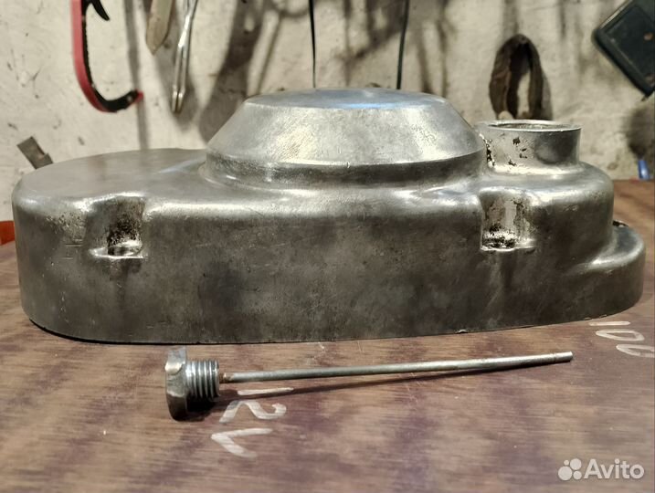 Крышка левая, сцепления двигателя мотоцикла минск