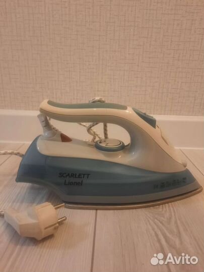 Утюг Scarlett