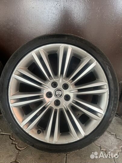 Колеса на Jaguar r20
