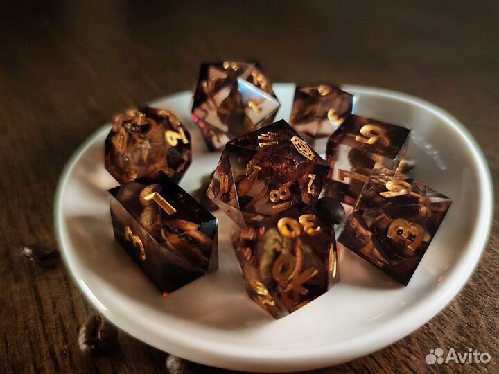 Дайсы / игральные кости ручной работы на заказ