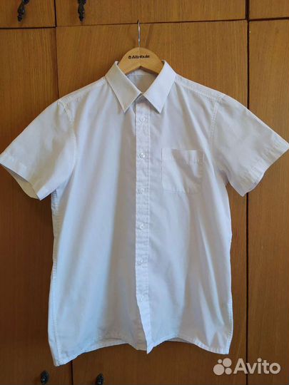 Школьные рубашки для мальчиков 152 и 158