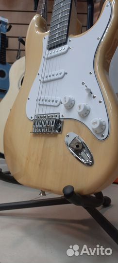 Электрогитара Fabio ST-100 N