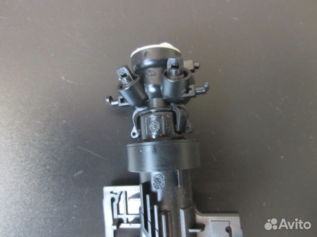 Форсунка омывателя фар правая Skoda Octavia A7