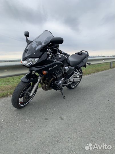 Продаю свой мотоцикл suzuki bandit 1200s