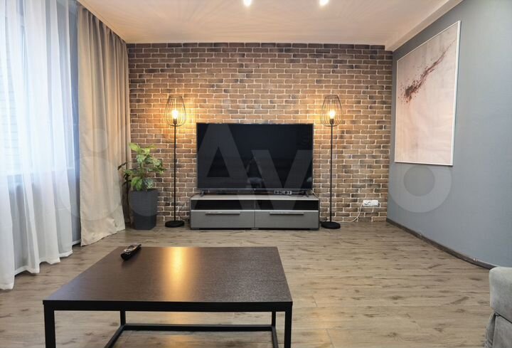 2-к. квартира, 58 м², 1/5 эт.