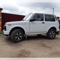 ВАЗ (LADA) Niva Legend 1.7 MT, 2023, 9 000 км, с пробегом, цена 985 000 руб.