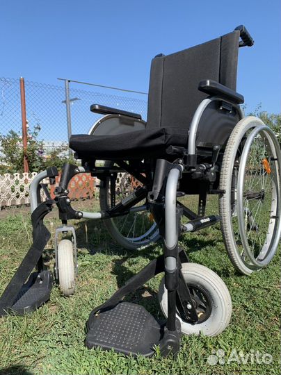 Коляска инвалидная