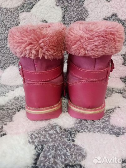 Сапожки зимние р. 25 девочке натур. Мех овчина