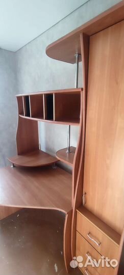 Компьютерный стол