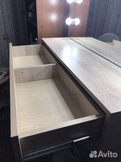 Полка настенная