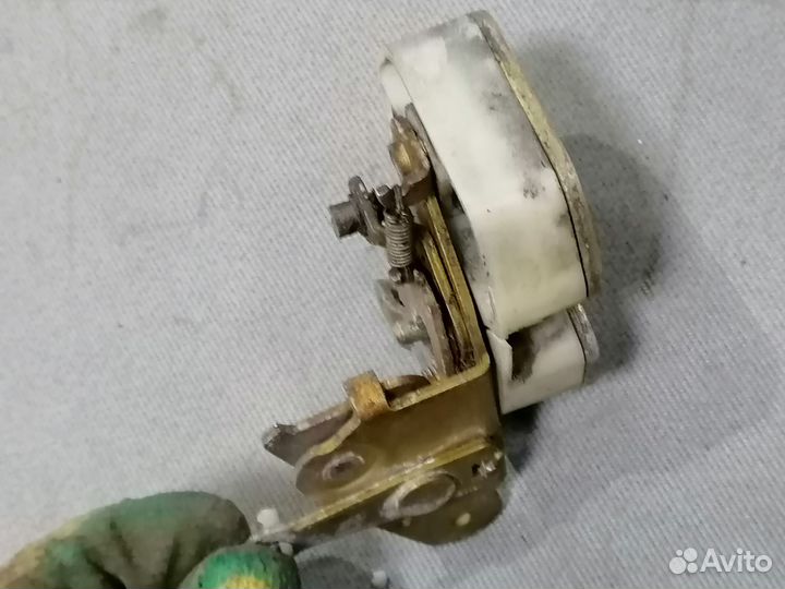 Замок двери передней левой Volvo 343 1984-1991