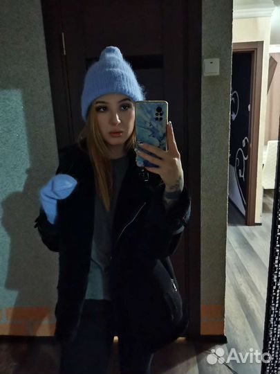 Шапка новая варежки вязанные